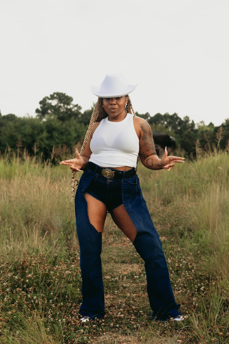 Guns blazing!

📸: <a href="/oncloudten_/">cloudtenphotography</a>