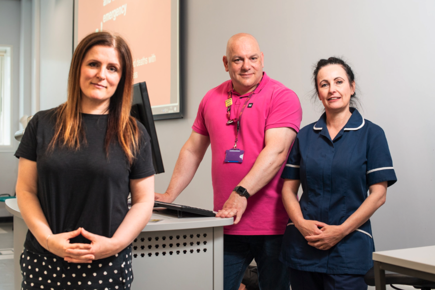 ComNursingNow's tweet photo. 📰 NEWS: #University first to train all #nurses to use anti-drug #overdose kits
Read more here: https://t.co/rpgIgR4053 https://t.co/1m0qImlSYT