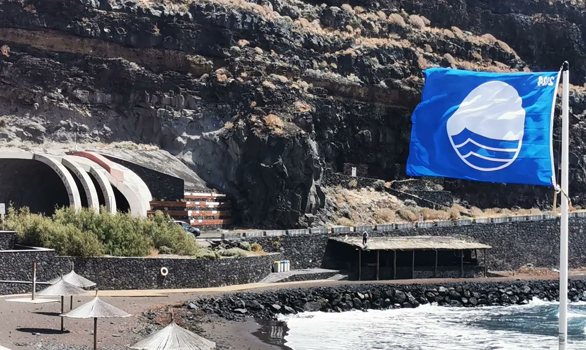 IZADA DE LA BANDERA AZUL EN LA PLAYA DE TIMIJIRAQUE 

ℹ️ Esta mañana ha tenido lugar en la playa de Timijiraque, por cuarto año consecutivo, la izada de La Bandera Azul, condecoración concedida por La Asociación de Educación Ambiental y del Consumidor.
👇🏼 
facebook.com/share/p/hwZruc…