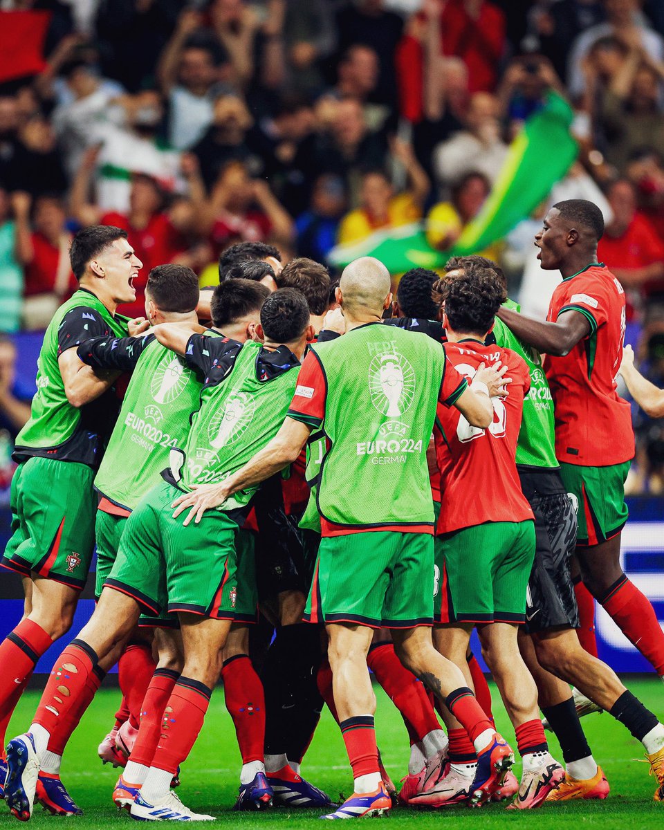 Estamos nos quartos-de-final✨
Todos juntos por mais.
Vamos 🇵🇹 @euro2024

#TeamPortugal #PartilhaAPaixão