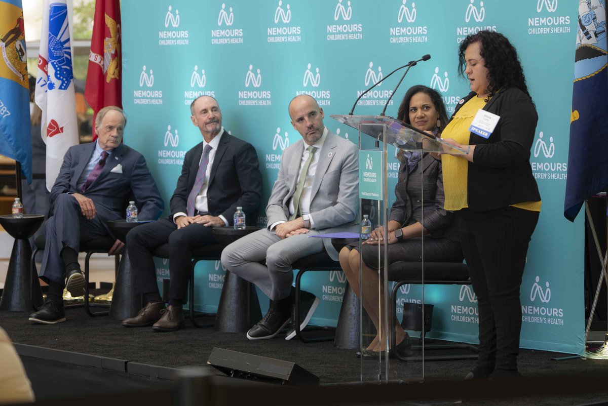 SenatorCarper's tweet photo. As a veteran, I know the extraordinary sacrifices made by our military families. Last week, I joined @Nemours and the @DoleFoundation at the #HiddenHelpers Summit to discuss ways that we can best support these families each and every day.
Read more: https://t.co/ysKDAPGXBQ https://t.co/n5Z85kUMyd