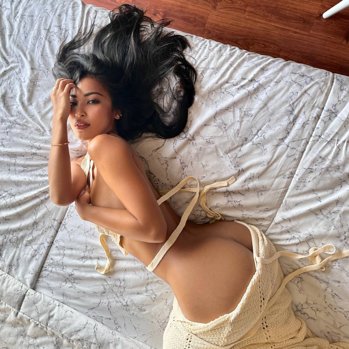 belpetite88's tweet photo. I love my bed, but I’d rather be in yours. https://t.co/0kT8QZOxSs