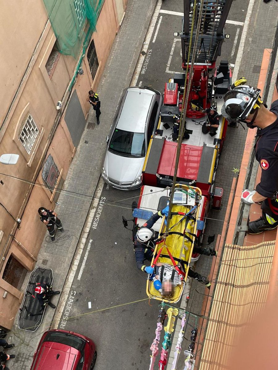 Bombers Barcelona tweet media