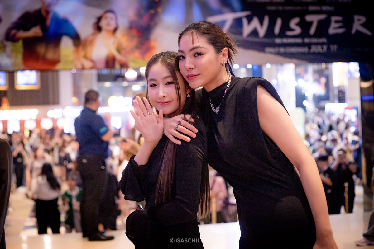 GasChill's tweet photo. ~ best partner 🙂

FAYEYOKO IZEZA 9STARSTUDIOS
#Uranus2324GalaPremiere
#FayePeraya #Yokoapasra
#FayeYoko

ปล หย่อนไว้ก่อน 1รูป ไปดูหนังละ 😁 https://t.co/5SDJGgQoZC