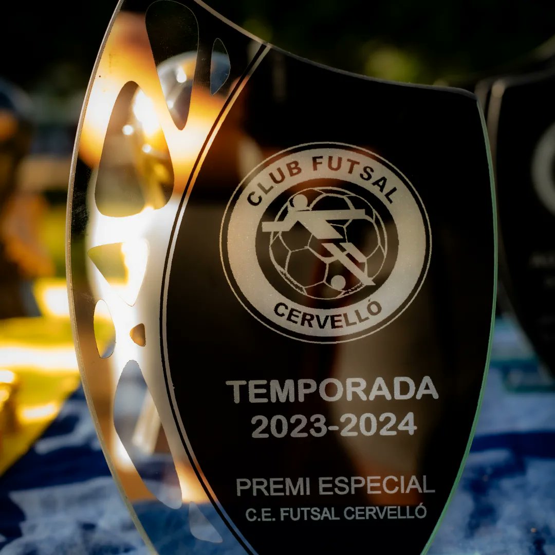 El Parc de la Timba va ser l'escenari diumenge del comiat de temporada del @futsalcervello 🥅

A l'acte, que va comptar amb la presència del regidor d'Esports @ferran.soriano, es van repartir medalles i trofeus per als jugadors i jugadores del club