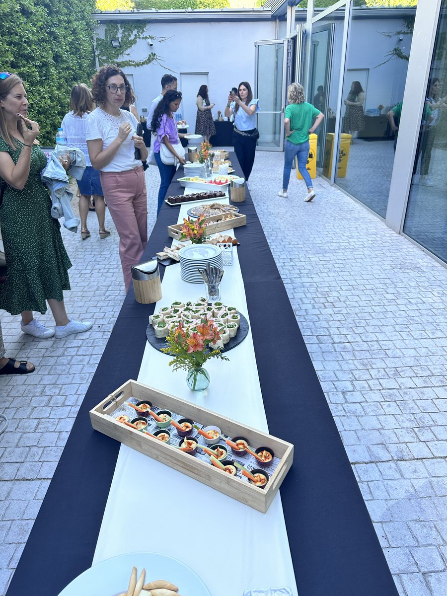 Colegio_Brains's tweet image. ¡Damos por finalizado el segundo día del III Symposium de Cinned! 🎉 #EducarConFundamento

Durante las mesas redondas, hemos explorado temas fundamentales como la inteligencia emocional, las tecnologías, el papel del docente, el liderazgo y mucho más. 🙌

Un agradecimiento…