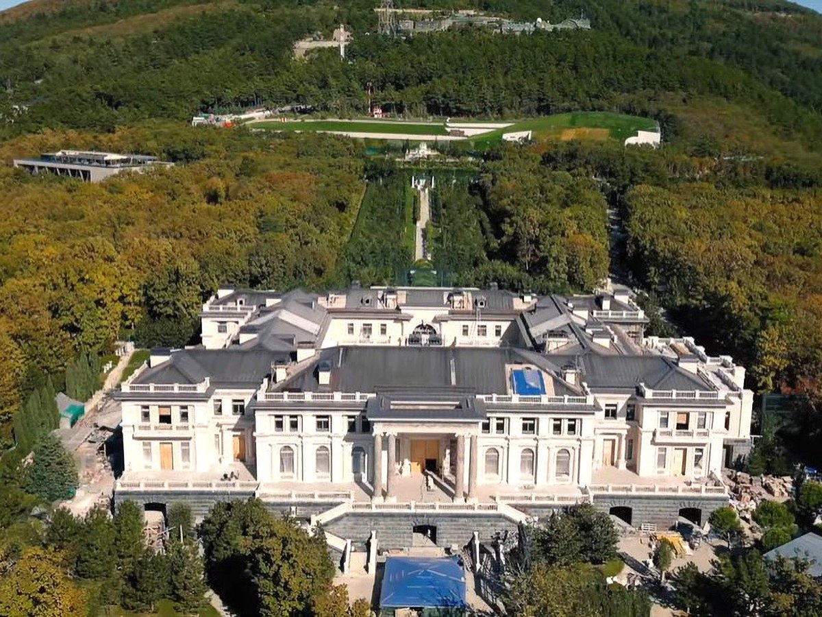 Heard that he embezzled billions from his country while President to build the world’s most expensive mansion with a private casino, hockey stadium and theatre. 

Who would do such a thing?