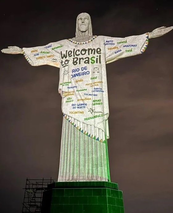 taymaliks's tweet image. porra de melhor projeto minha filha a gente usou uma das sete maravilhas torturamos um padre e fizemos doações