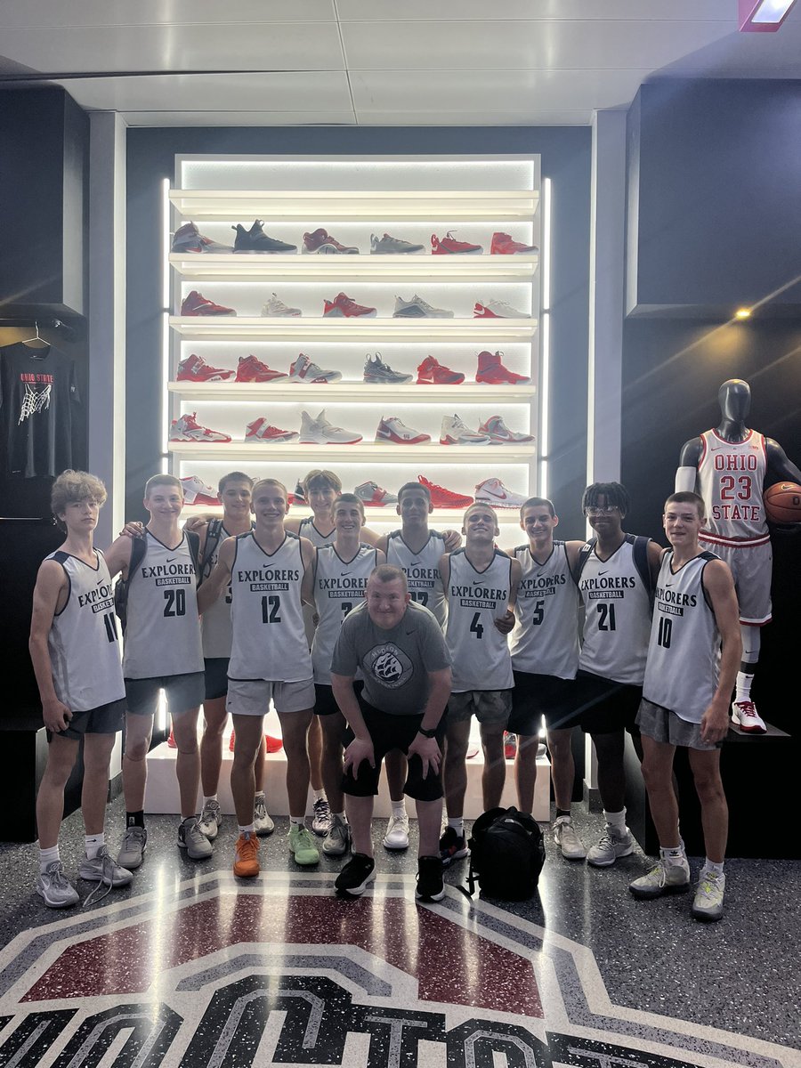 Hudson Basketball tweet media