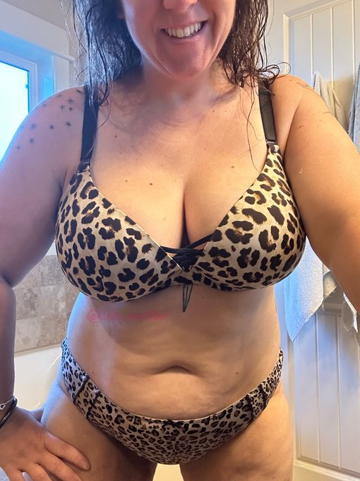 Happy Tuesday. I hope you have a great day. #mombod #thickandhappy #curvy #milf #pawg #bbw #nsfw #poly<a href="/tag/mombod"class="tags">#mombod</a><a href="/tag/booty"class="tags"><span>#booty</span></a><a href="/tag/curvy"class="tags"><span>#curvy</span></a><a href="/tag/inked"class="tags"><span>#inked</span></a><a href="/tag/girlswithtattoos"class="tags"><span>#girlswithtattoos</span></a><a href="/tag/bbw"class="tags"><span>#bbw</span></a><a href="/tag/pawg"class="tags"><span>#pawg</span></a>