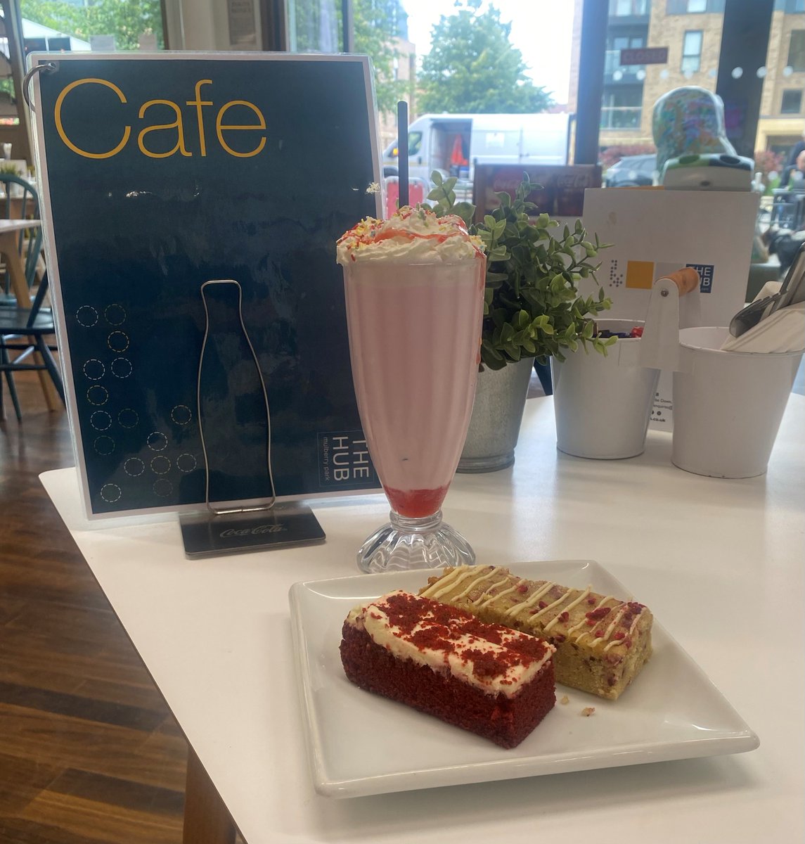 In hour of Wimbledon, The Hub is having a brand new limited edition milkshake!!

Introducing the limited edition milkshake Game, Set and Match.

A strawberry lover's dream come true !!

Filled with strawberry ice cream, strawberry swirls, extra whipped cream and sprinkles.