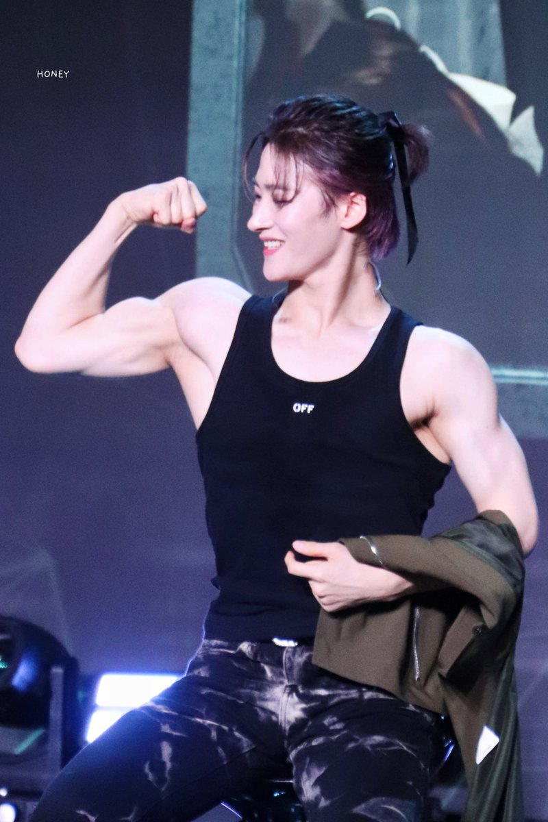 ALL_H_ONEY's tweet photo. 240702 HD

💪🏻❗️😯

#올아워즈 #ALL_H_OURS 
#유민 #YOUMIN #조유민
#부드러민 https://t.co/qUO0j3CmD0
