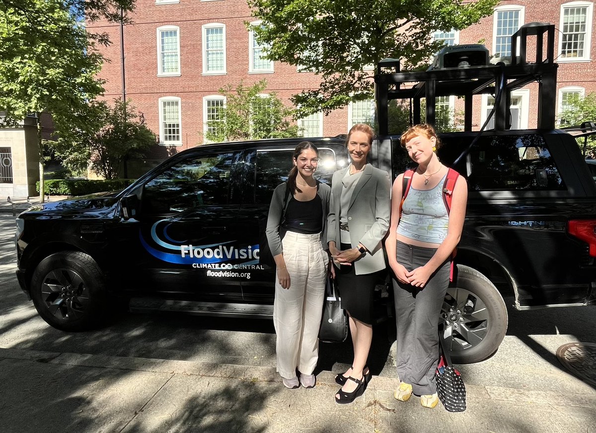 Thrilled to see the #FloodRover in action today at <a href="/BrownUniversity/">Brown University</a>, one stop on its 6-month tour of the eastern and gulf coasts, mapping flood risk w #lidar, GPS, and high def video. My kind of cybertruck! Thanks <a href="/ClimateCentral/">Climate Central</a> for the sneak peek.