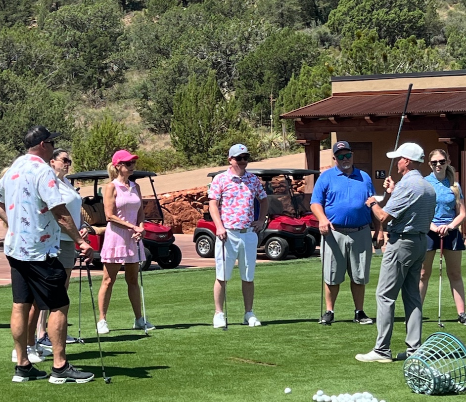 sevencanyonsaz's tweet photo. At #SevenCanyons, you'll be inspired to improve your game. One of the many #MemberBenefits is the option of individual &amp; group #GolfLessons to help address everything, from proper posture to improving your backswing. Learn about lessons &amp; memberships @ https://t.co/wCWN7Rl0kt https://t.co/MijZfwJ2SJ