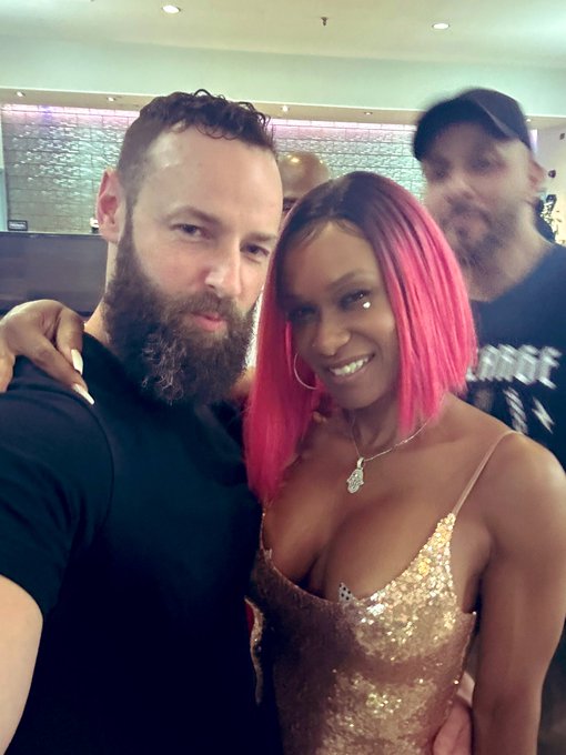 This girl is wild!! @Xdolltv Just look at that tongue, imagine the possibilities 😜 And of course @ChrisGetzIt<a class="tags" href="/tag/xdolltv">@xdolltv</a><a href="/tag/whiteparty"class="tags"><span>#whiteparty</span></a><a href="/tag/xbiz"class="tags"><span>#xbiz</span></a>