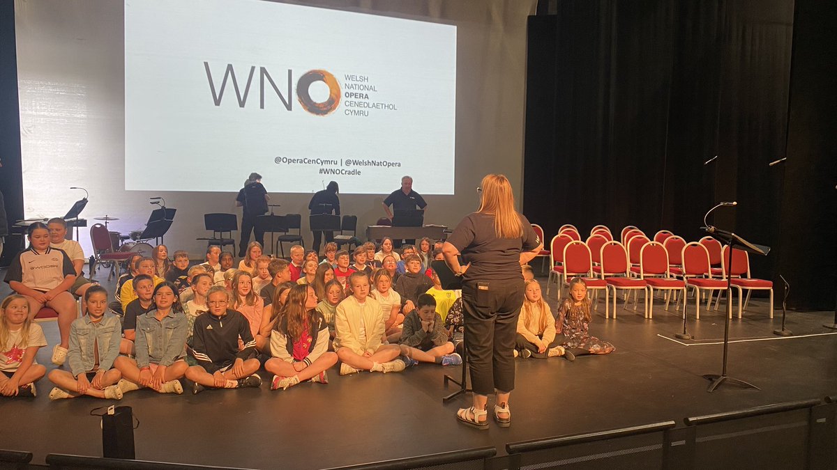 Pembroke Dock Year 5 tweet media