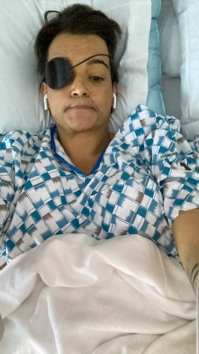 KillerMartinis's tweet photo. Thank you for everything. I’ve got my phone back but won’t be online much for a few weeks, new meds=sleeping a lot

Do something nice today for someone.

And if you’re in health care: thanks. I’d have been dead in an hour of when I got to the ER without y’all. https://t.co/wxBtZfrEb1