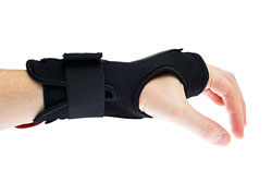 Dr. John Knight (@handwristdr) on Twitter photo Carpal tunnel syndrome (CTS) is a prevalent condition that significantly impacts daily life. While medical interventions are effective treatments, managing daily activities to prevent symptom exacerbation is equally important. Here’s what to avoid. handandwristinstitute.com/what-to-avoid-… Carpal tunnel syndrome (CTS) is a prevalent condition that significantly impacts daily life. While medical interventions are effective treatments, managing daily activities to prevent symptom exacerbation is equally important. Here’s what to avoid. handandwristinstitute.com/what-to-avoid-…
