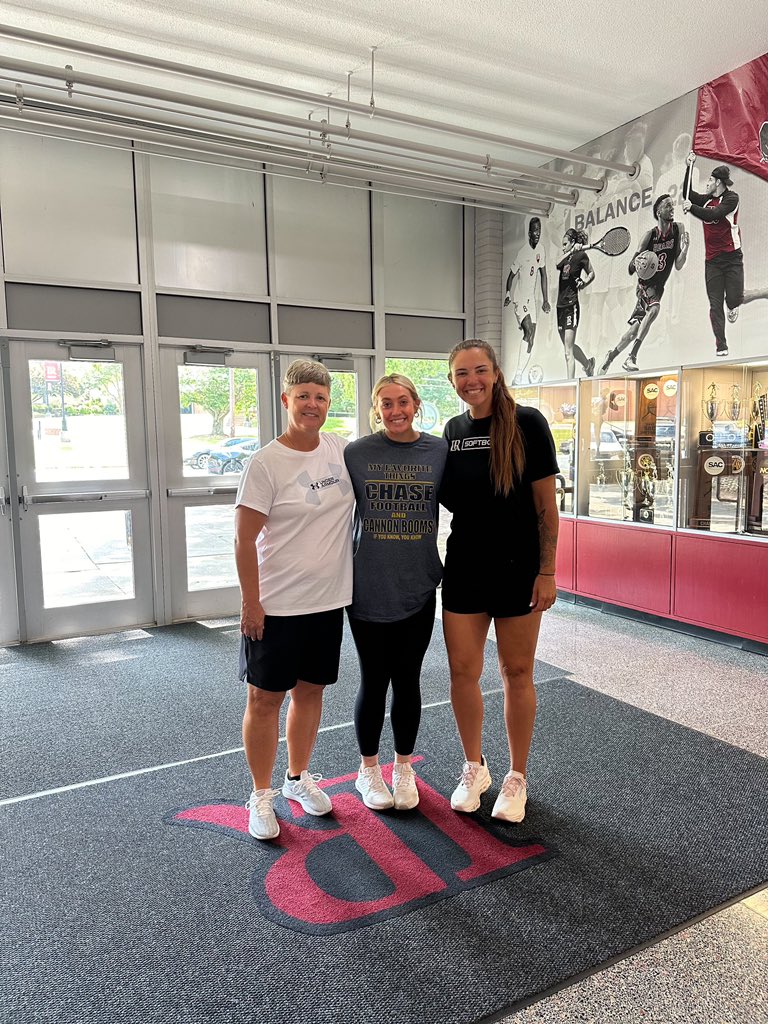 I can not wait to see what God has in store for me! Thank you so much for this opportunity Coach Hollar and Coach Kenley! So exicted to be a bear! ❤️🐻 <a href="/SoftballTdb/">TDB Softball</a> <a href="/LRSoftball/">Lenoir-Rhyne Softball</a> <a href="/HollarShena/">Shena Hollar</a>