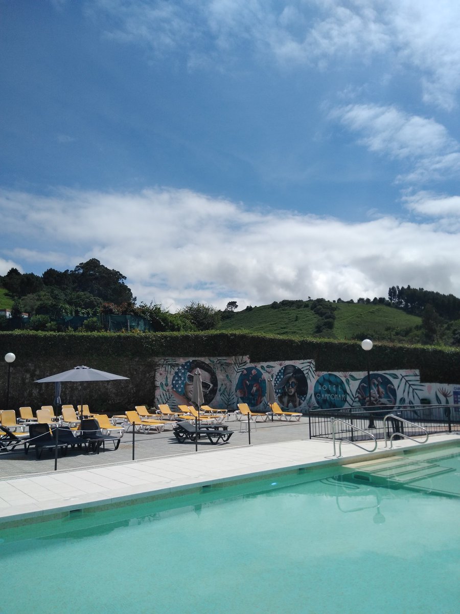 BMS_cantabria24's tweet photo. All checked in to #HotelCampomar and everyone is heading straight to the pool to cool off https://t.co/XgSIqzaizc