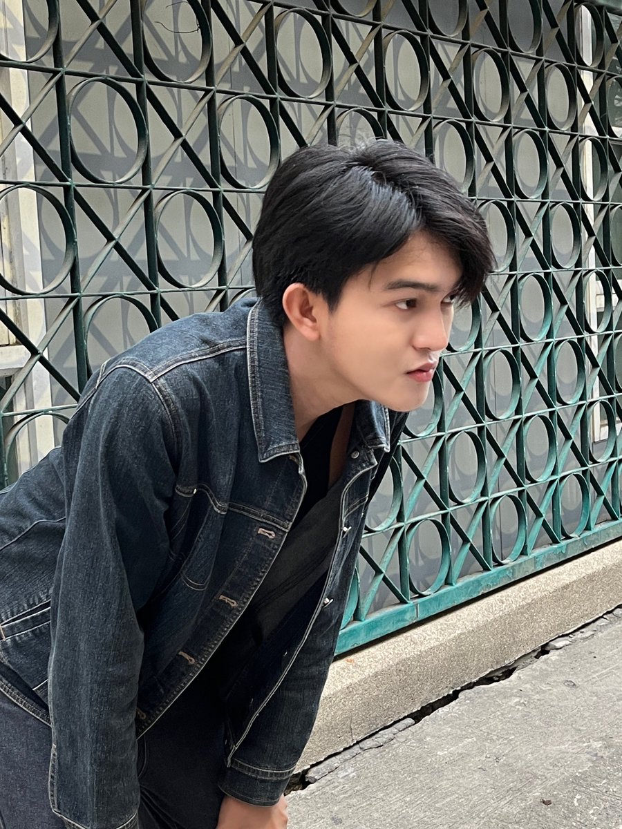 ได ได๋ tweet media