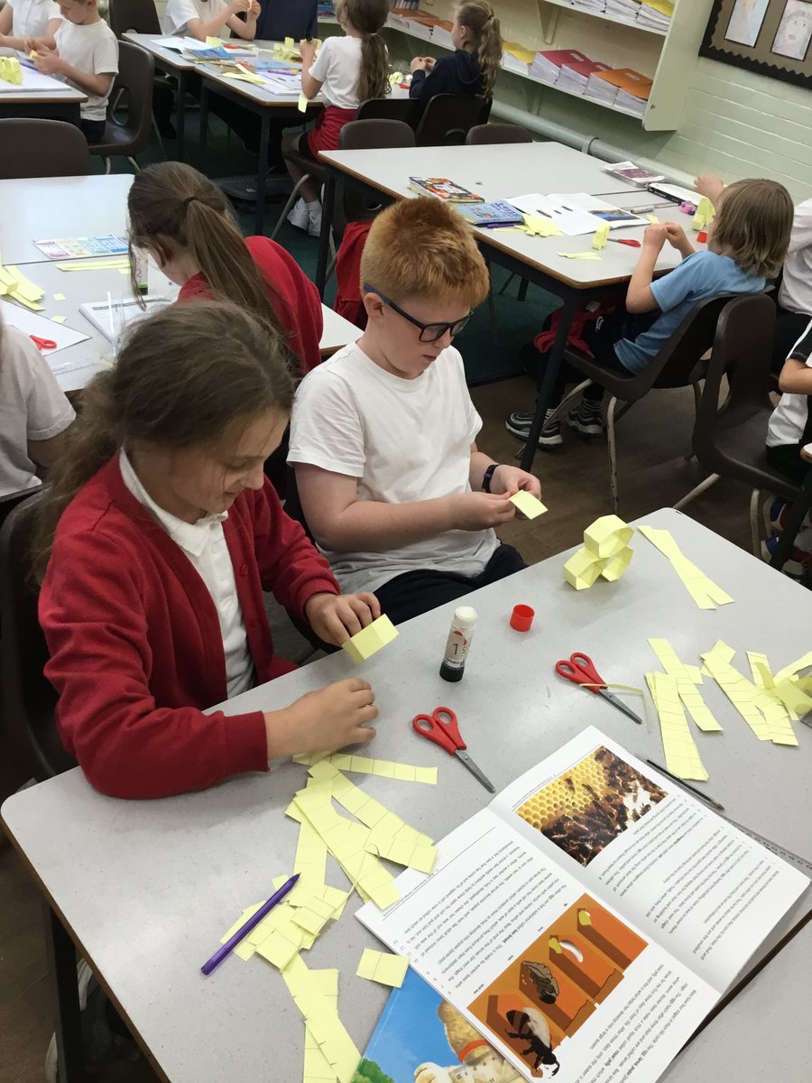 In science, Class 3 have been learning about bee colonies and how they construct their hives. The children then made their own hexagonal cells to replicate the work of worker bees. #C3Sci #Article17 #Article28 @haringeyeduc <a href="/advisoryscience/">Advisoryscience</a>