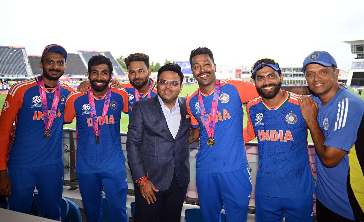 DarkFantancy's tweet photo. 📸📸 Recapping #TeamIndia's glorious day in Barbados! 👏👏

@JayShah | #T20WorldCup https://t.co/57AAT3t6KU
