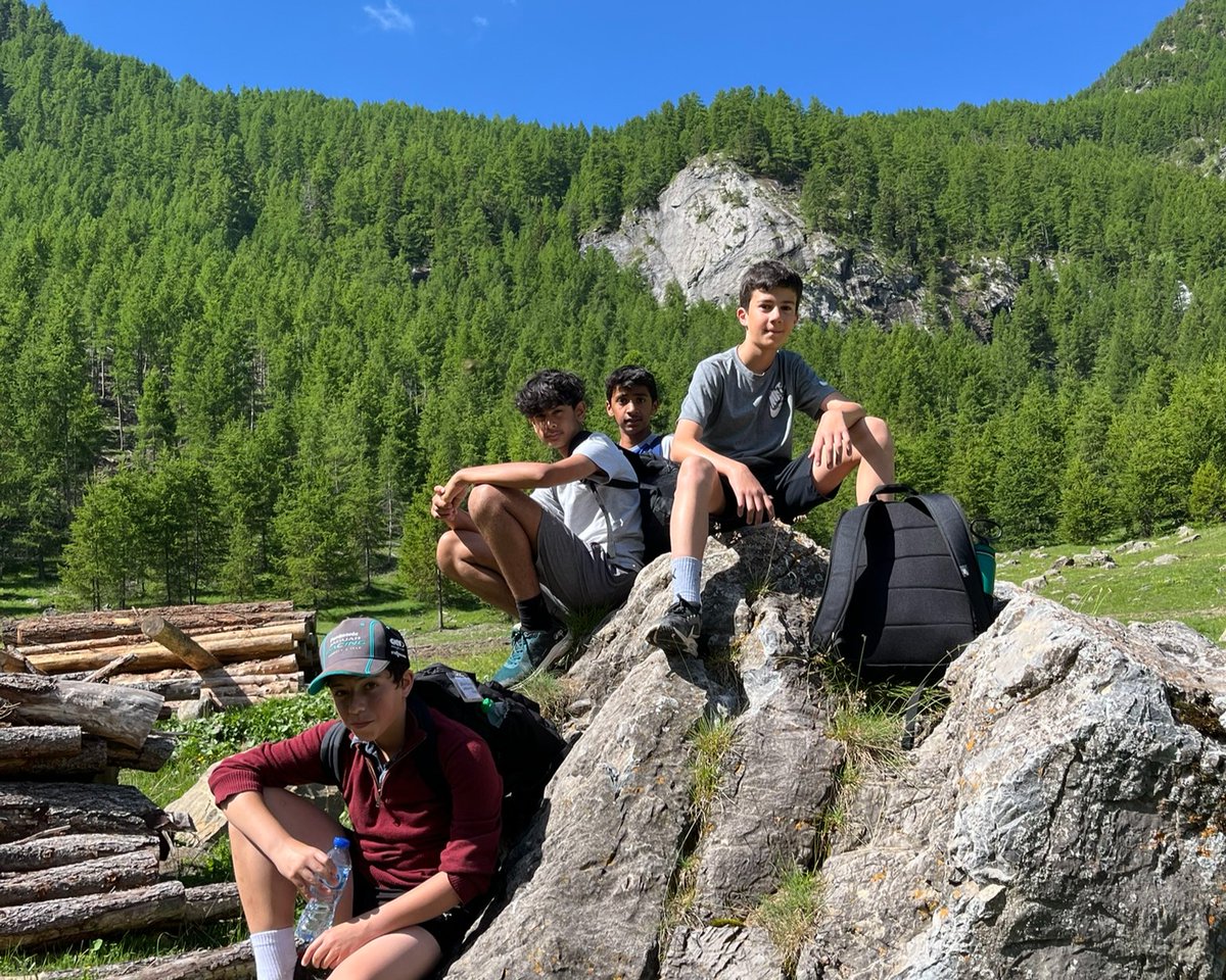 Beacon_School's tweet photo. 🏔️The Final #Adventure!

🇫🇷Our #Year8 boys went on their final Beacon #residential #school #trip to #LesOrres in #France

😁They had a fantastic time enjoying the breathtaking views making #memories with #friends

🔗Read the #newsstory: https://t.co/KCwuyPhUOa

#BeAdventurous https://t.co/vic3tsYL6j