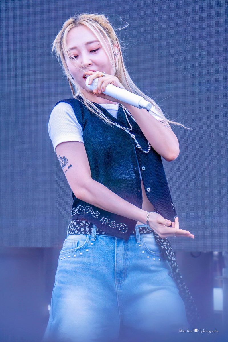 Mine_bay99's tweet photo. 240630 Good Days Music -  Taichung

#MAMAMOO #MOONBYUL #마마무 #문별 https://t.co/qIbv6H8PDc