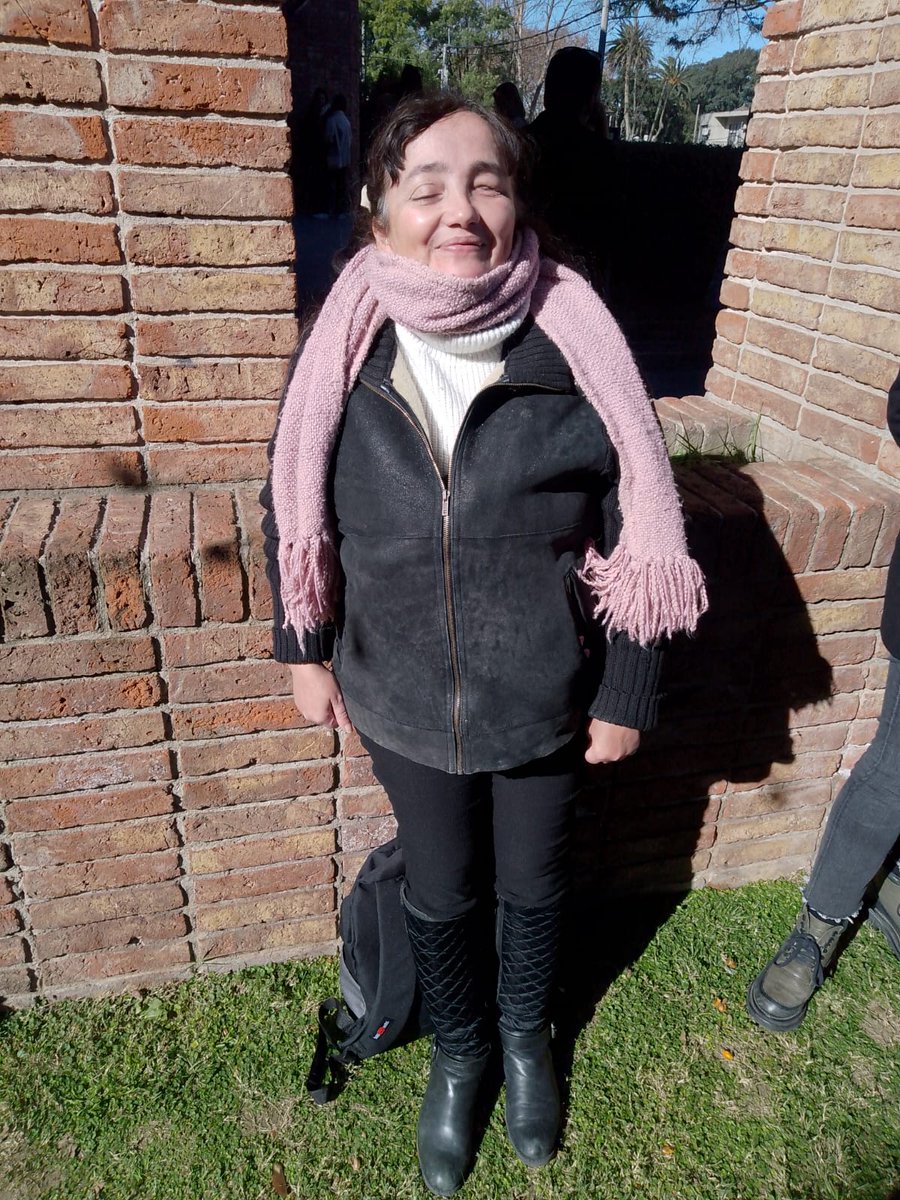 SiervaPor's tweet photo. Bendecido martes hermanas y hermanos que Dios siempre sea lo primero en vuestras vidas es el único que no nos falla el más justo y el que siempre está con nosotros a su nombre Gloria Dios padre abriga y protege de la maldad del mundo a sus hijos más en obediencia amén https://t.co/P1X2aOHmla