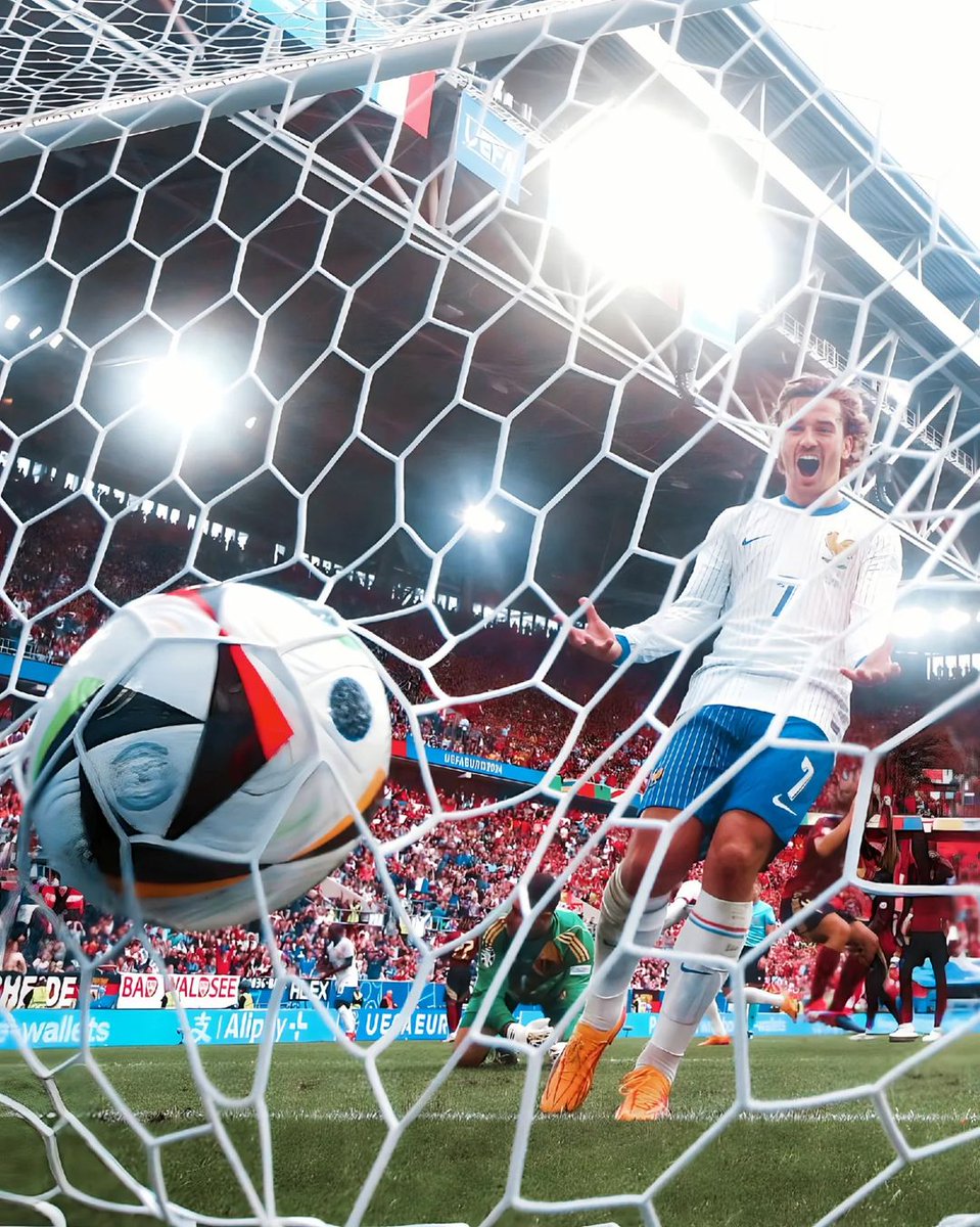 teamgrizibra's tweet photo. 📸| Atualização da classificação, da França, para as quartas de final da Euro, no jogo contra a Bélgica.  

#teamgrizi #Griezmann #allezlesbleus #EURo2024📷 https://t.co/hh6fquHHaz