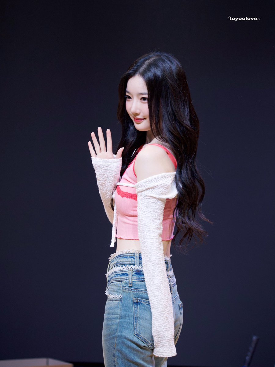 240628
김유연 미스 코리아 👸🏻🩷

#tripleS #트리플에스 #トリプルS 
#ASSEMBLE24 #Girls_Never_Die 
#유연 #YooYeon