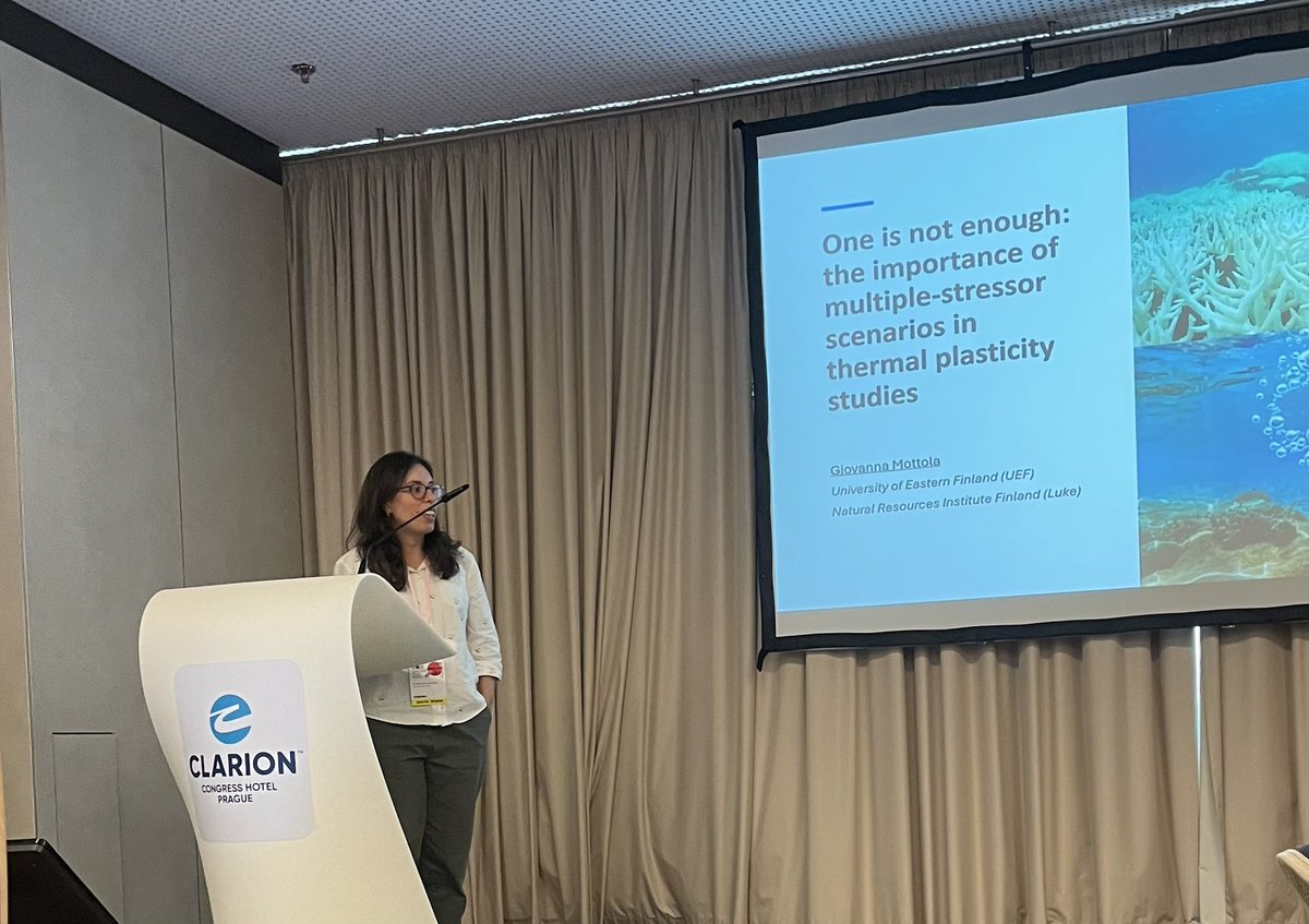 Great talk of @ImGiomot  about the effects of heatwaves and copper exposure on fish thermal tolerance 🌡️🐟 #SEBCONFERENCE