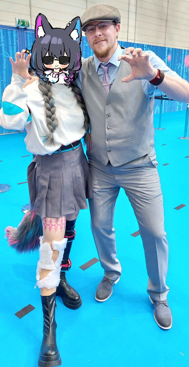 toshi_chris's tweet photo. Einer meiner liebsten Momente vom letzten WE:
@Lunywoo nach einem Jahr wieder zu treffen und zu überraschen.📦
Du bist einfach die unglaublich liebste und hartarbeitenste Werwölfin. 😊
Ich bin froh Teil deines Rudels zu sein!
🐺 *Awooo* und freue mich auf die weitere Zeit mit dir https://t.co/uMYPENOO0f
