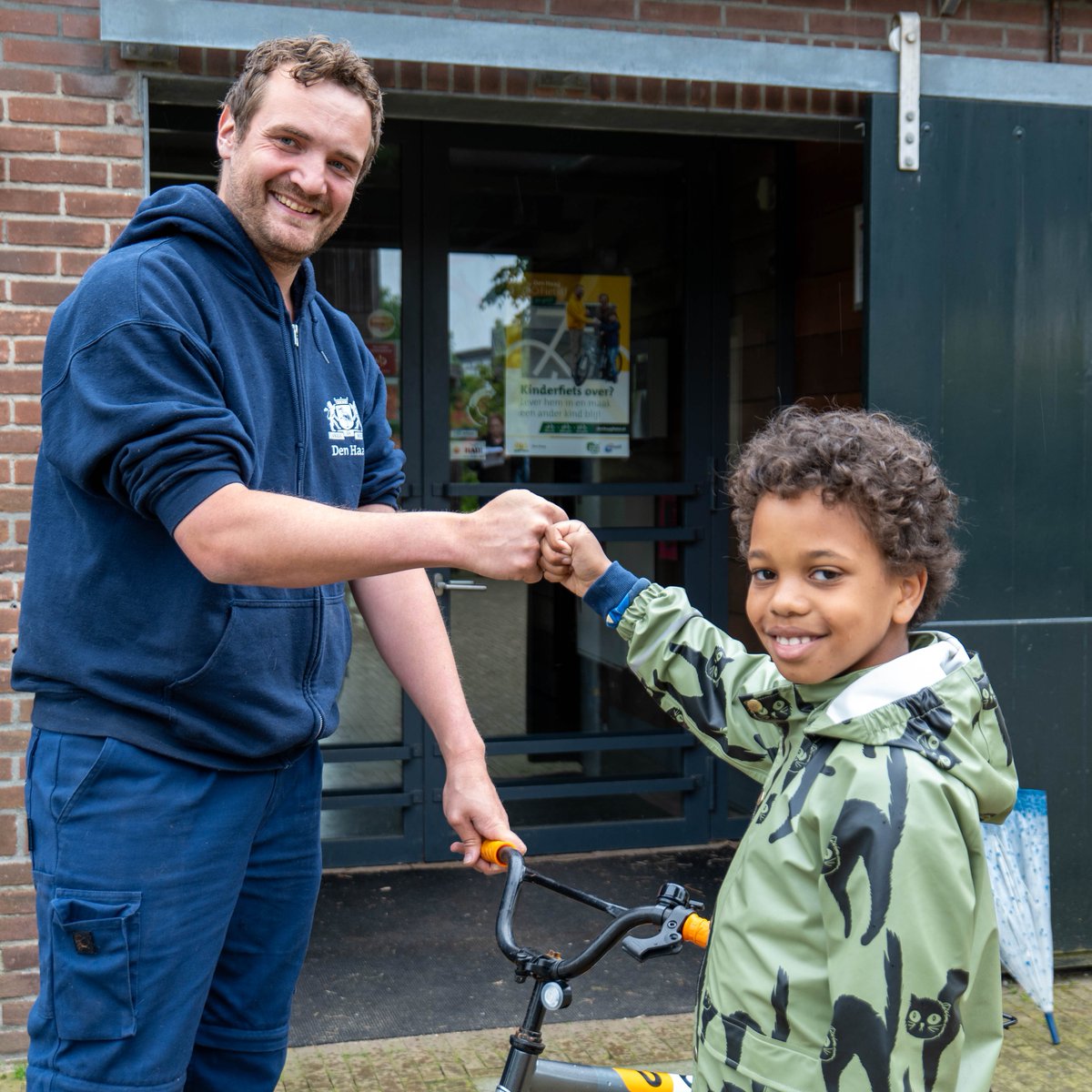 De inzamelactie voor het Kinderfietsenplan is voorbij en wat zijn we trots op jullie! Er zijn meer kinderfietsen ingezameld dan vorig jaar!

Binnenkort publiceert de gemeente de definitieve eindstand van het aantal ingeleverde kinderfietsen. Benieuwd? Houd dan ons in de gaten!
