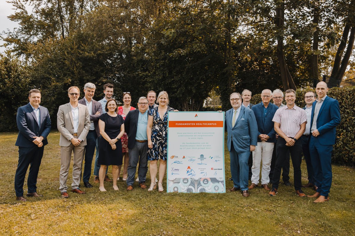 PMVnv (@pmvnv) on Twitter photo Vorige week donderdag ondertekenden de stad Aalst, AZORG, UGent, PMV, POM Oost-Vlaanderen, Cordeel, vzw Zorginnovatiehub Aalst en NV Siesegem Noord een intentieverklaring om samen de realisatie te onderzoeken van een campus op bedrijventerrein Siesegem in 'zorgstad' Aalst. Vorige week donderdag ondertekenden de stad Aalst, AZORG, UGent, PMV, POM Oost-Vlaanderen, Cordeel, vzw Zorginnovatiehub Aalst en NV Siesegem Noord een intentieverklaring om samen de realisatie te onderzoeken van een campus op bedrijventerrein Siesegem in 'zorgstad' Aalst.