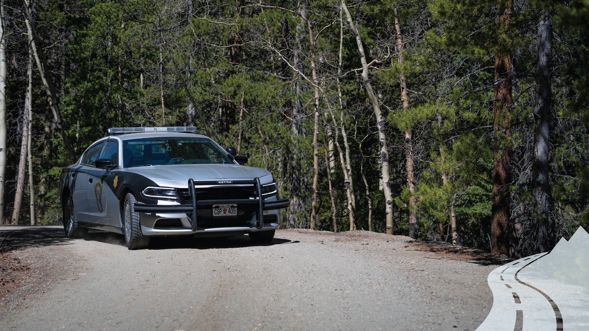 CSP_News's tweet photo. Many mountain roads have minimal shoulders and little visibility ahead, so take your time. Navigating these terrains isn't a race; it's about maintaining control. Visit https://t.co/QqD5mQ9s9z #SuperCruisingCO #VisitCO https://t.co/TPmqGfK90e