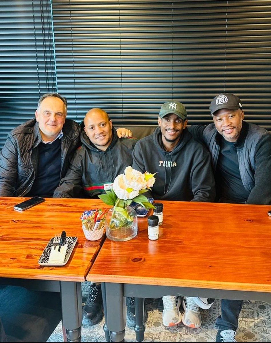 MySportsBook_ZA's tweet photo. Day well spent with brothers. ❤️ https://t.co/gIvjARTHgd