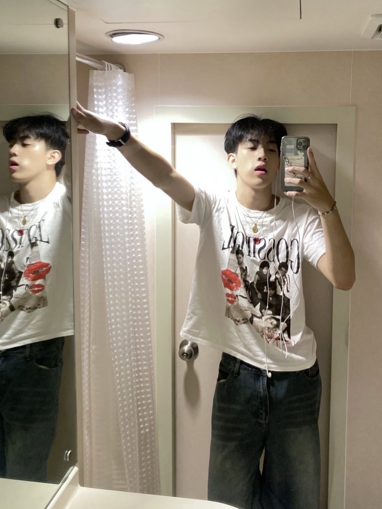 toothplate7_'s tweet photo. ^3^💋 https://t.co/NNCaje1u8N