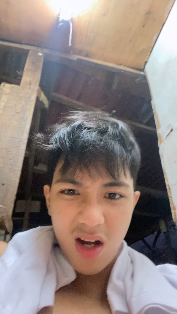 3rd2bgq's tweet image. usual reaction ko pag nilabasan haha