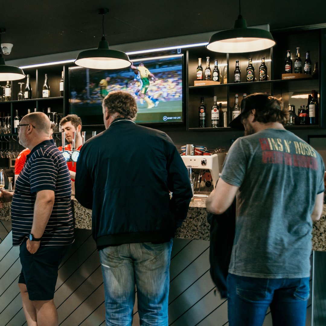hotelfootballuk's tweet photo. Can't start a fire without a spark!🔥
Join us in Cafe Football this Saturday with your family and friends as we see England battle it out against Switzerland for a place in the semi-finals😱
Book your table: https://t.co/orqmofc8z7
#england #cafefootball https://t.co/jId4ksGTXJ