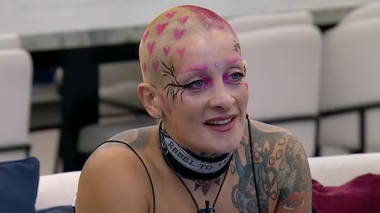 eeemiliano's tweet photo. Esta noche entran Furia, Martin y Luchi a seguir con la campaña para los finalistas. 

¿Les gusta la idea?
#GranHermano https://t.co/UqRbBEDJ4y