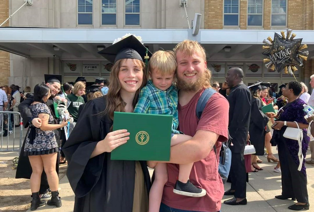 "It's not just meeting with families; it's taking care of the deceased." Sarah Dent shares about her experience.

Read more about Sarah's story and how Ivy Tech's supportive environment and accredited mortuary program prepared her for a fulfilling career.

ivytech.edu/about-ivy-tech…