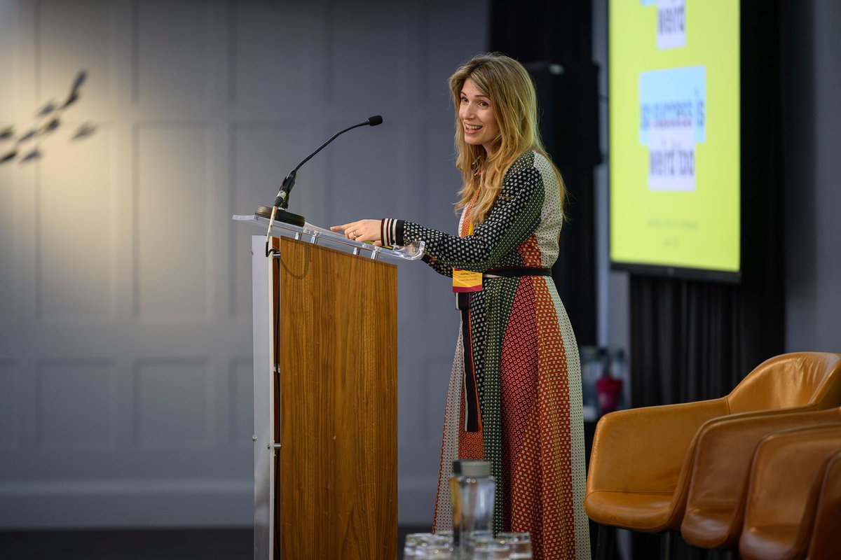 <a href="/HarperCollinsUK/">HarperCollinsUK</a> <a href="/Shimmr_AI/">Shimmr</a> <a href="/PenguinUKBooks/">Penguin Books UK</a> <a href="/publicitycircle/">Publicity Circle</a> <a href="/BMSoc/">Book Marketing Society</a> <a href="/NielsenBook/">Nielsen BookData</a> <a href="/OMaraBooks/">Michael O'Mara Books</a> .<a href="/HannahOOBrien/">Hannah O'Brien</a> (<a href="/HarperCollinsUK/">HarperCollinsUK</a>) kicked off the day with a keynote on the 'weirdness' of publishing ⚡

"For all its foibles, publishing is an industry built on passion and storytelling". #MPConf