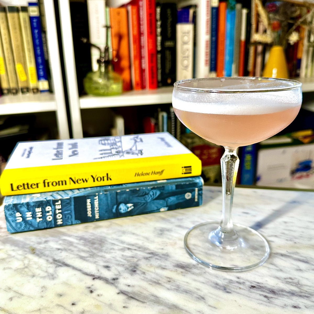 So Many Damn Books left the platform tweet media