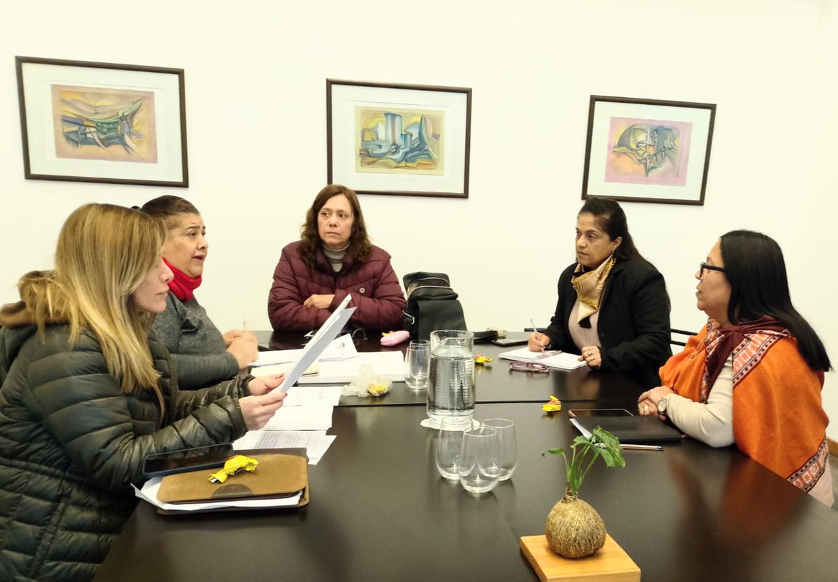 🤰PROPONEN ADHERIR A LA LEY DE PARTO HUMANIZADO.
La comisión de Género y Diversidad analizó la iniciativa de la concejala <a href="/YolyCorzo/">María Yolanda Corzo</a>, quien propuso adherir a la Ley Nacional N° 25.929 y la Ley Provincial N° 7.817 “Parto Humanizado”.
📃 Se decidió que el proyecto siga en estudio