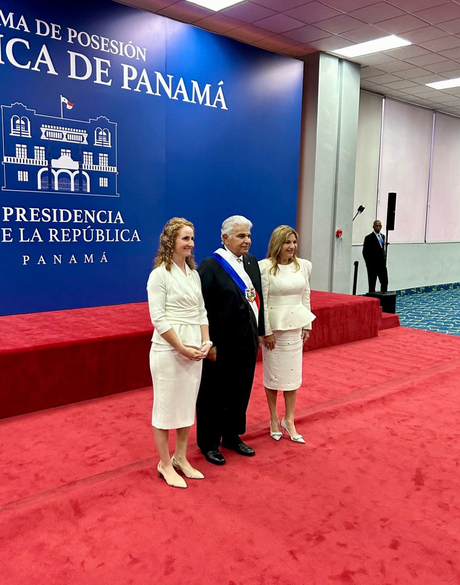 Félicitations au Panama pour une transition réussie vers le nouveau gouvernement dirigé par le président José Raul Mulino et son nouveau cabinet. Le #Canada se réjouit de poursuivre ses relations étroites et productives de longue date avec le #Panama.