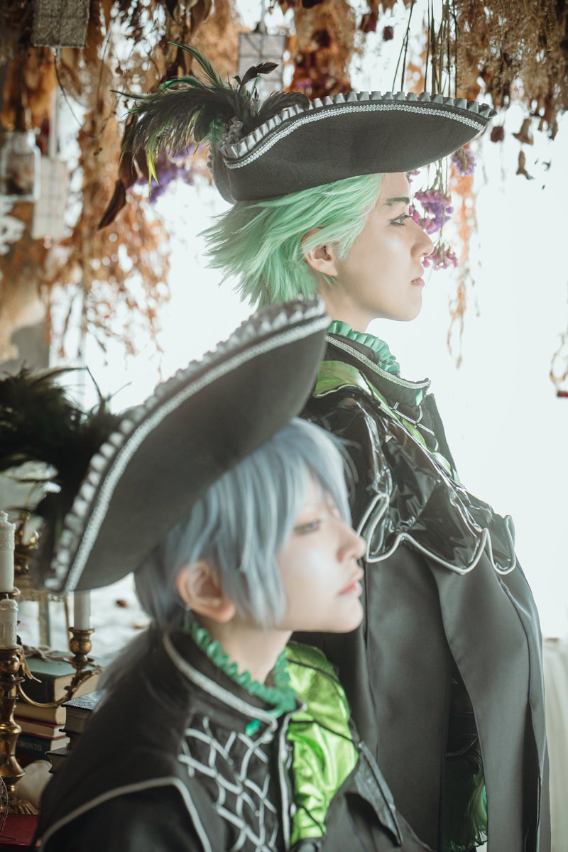 ツイステ コスプレ シルバー グロリアス・マスカレード 51n-KRw10oL._UY1000_.jpg