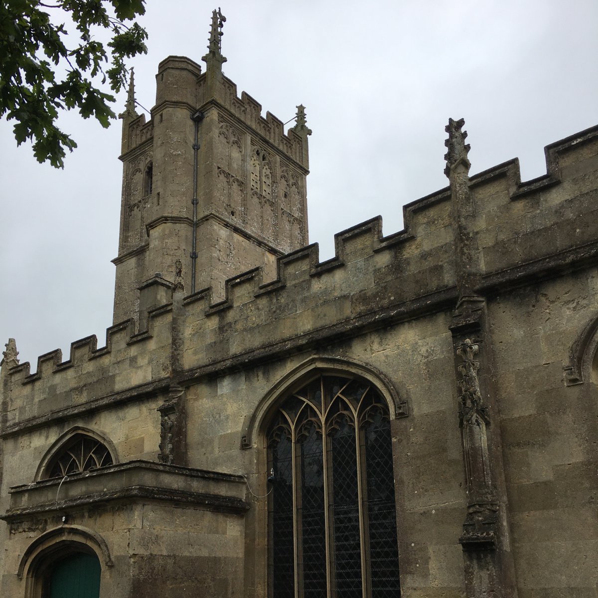 CharlesCordell's tweet image. The Siege of #Devizes started #OTD - 9 July 1643. Read the story of how a Civil War hung on the town’s bed cords - in The Keys of Hell and Death.

#DevizesWiltshire #Marlborough #Chippenham #Wiltshire #WiltshireLife #CivilWarBattlefield #DividedKingdomBooks #TheBigRead #HistFic