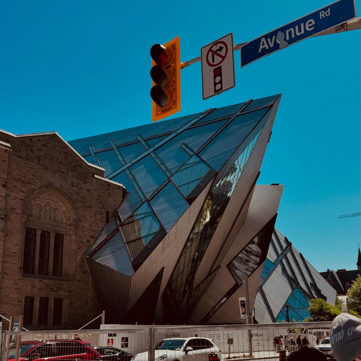iLaRimaa's tweet image. ROM | The extension to the Royal Ontario Museum (ROM)
Architect: #daniellibeskind